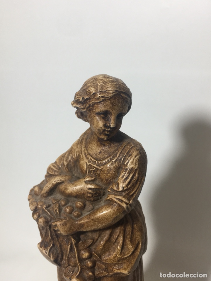 Antig&uuml;edades: Escultura de Pastora M&eacute;rida 21 cm - Foto 3