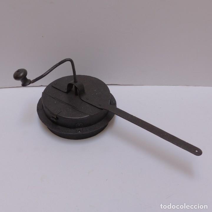 Antig&uuml;edades: Antiguo tostador de cafe de hierro 1850 - 1880
