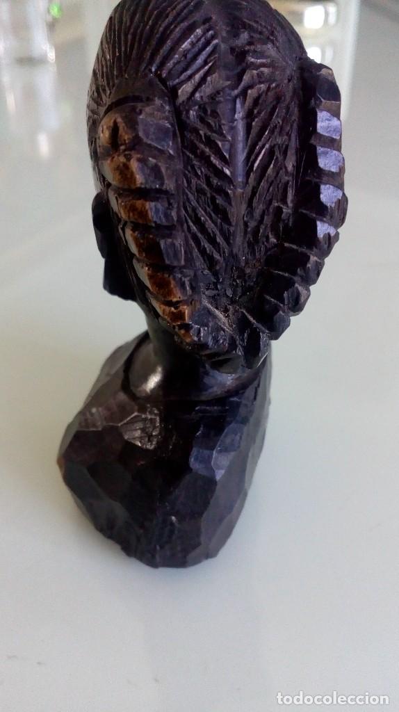 Antig&uuml;edades: Peque&ntilde;o busto de madera - Foto 2