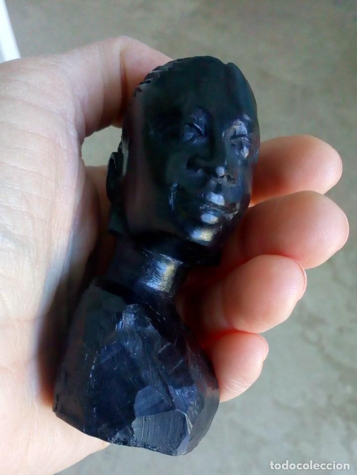Antig&uuml;edades: Peque&ntilde;o busto de madera - Foto 4