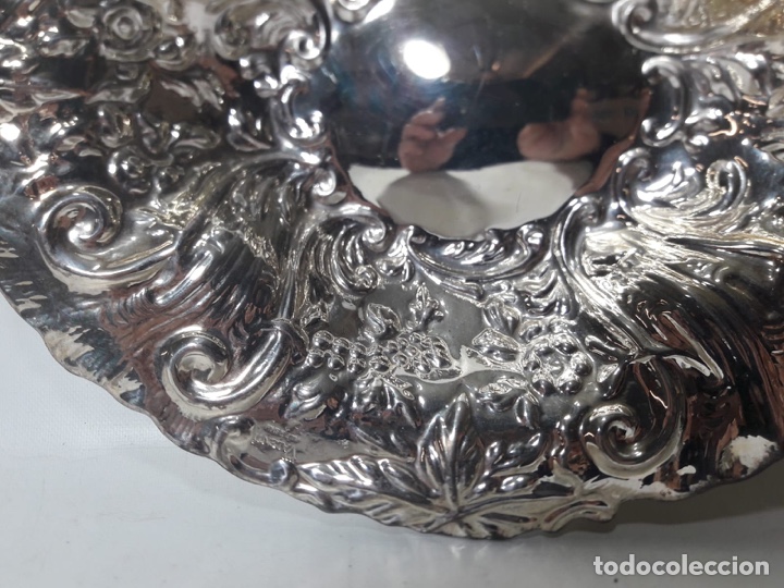 Antig&uuml;edades: Centro ba&ntilde;o de plata 19x23 - Foto 3