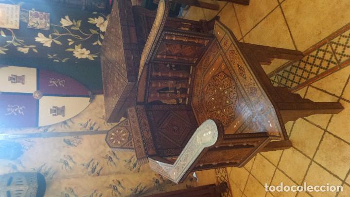 Antig&uuml;edades: mesa y dos sillas juego ajedrez - Foto 3