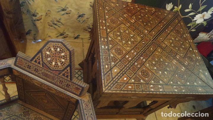 Antig&uuml;edades: mesa y dos sillas juego ajedrez - Foto 4