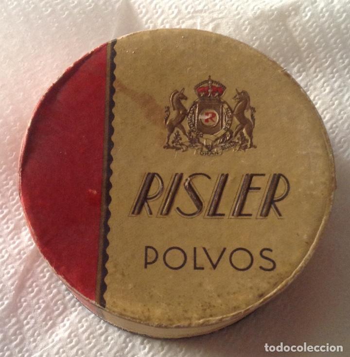 Antig&uuml;edades: ANTIGUA POLVERA CON SUS POLVOS RISLER - Foto 1