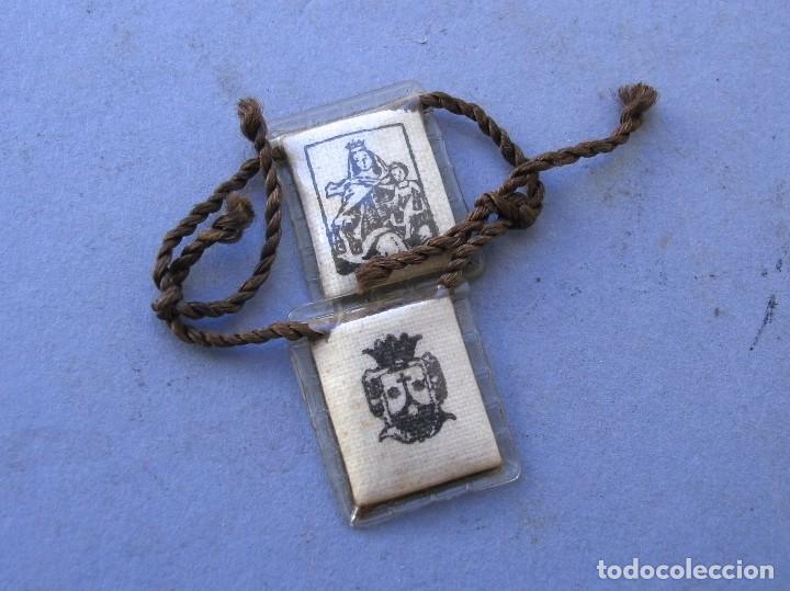 Antig&uuml;edades: mini escapulario 2x1,5cm aprox - Foto 1