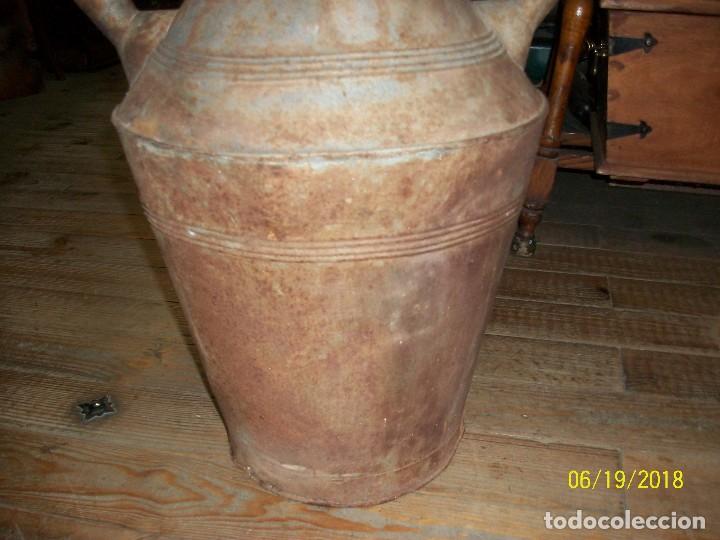 Antig&uuml;edades: ANTIGUA ACEITERA DE HOJALATA - Foto 3