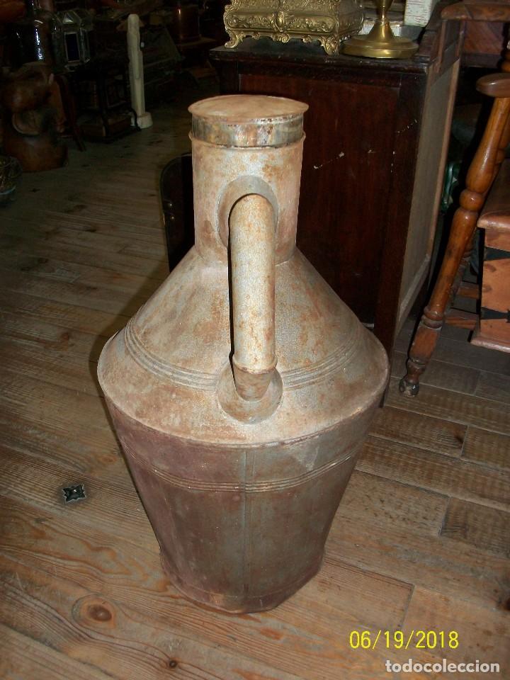Antig&uuml;edades: ANTIGUA ACEITERA DE HOJALATA - Foto 4