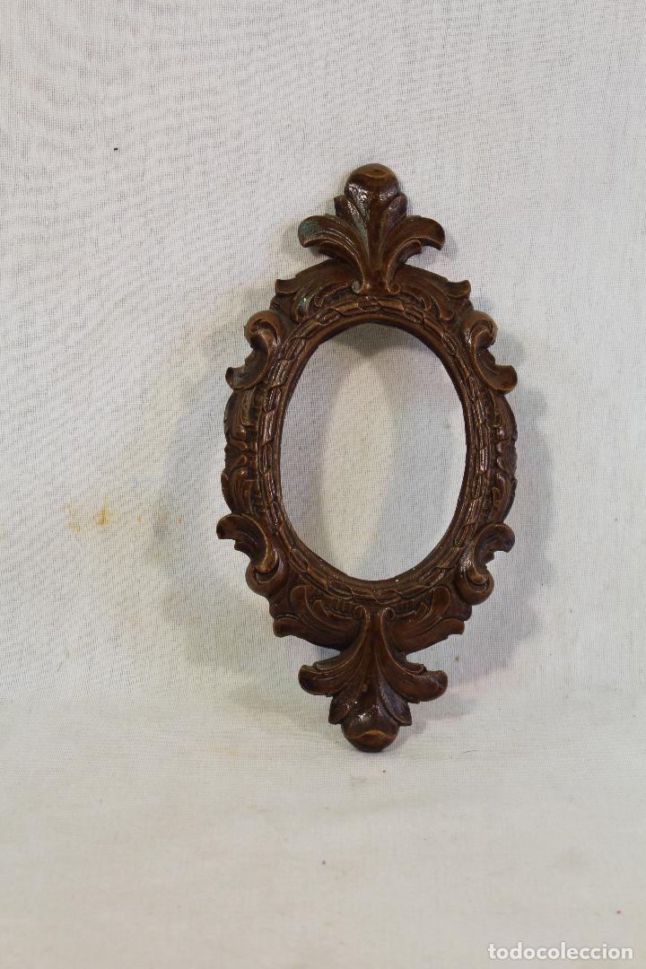 Antig&uuml;edades: marco oval en resina - Foto 2