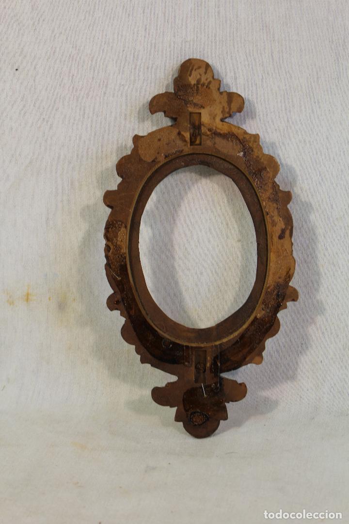 Antig&uuml;edades: marco oval en resina - Foto 3