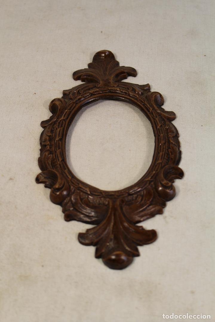 Antig&uuml;edades: marco oval en resina - Foto 4