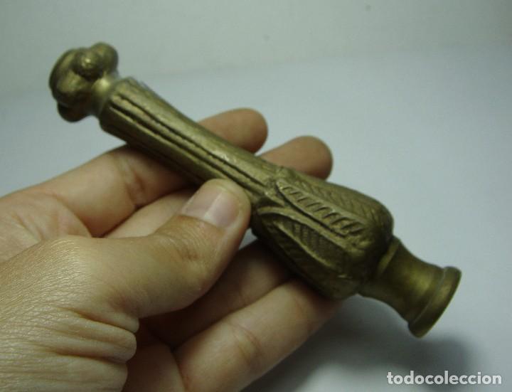 Antig&uuml;edades: Repuesto L&aacute;mpara. Bronce. - Foto 1