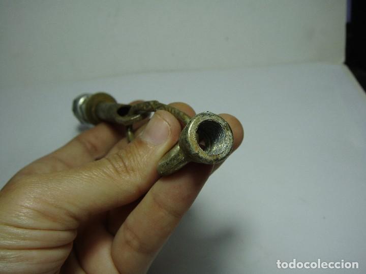 Antig&uuml;edades: Repuesto L&aacute;mpara. Anclaje a la pared. - Foto 2