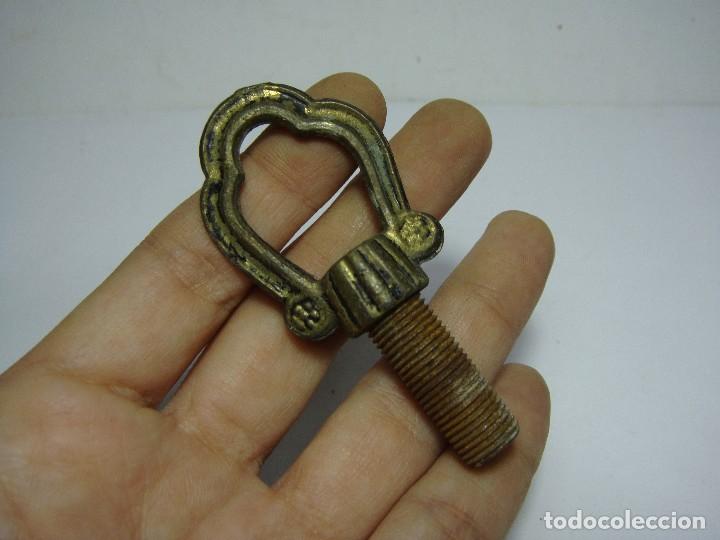 Antig&uuml;edades: Repuesto L&aacute;mpara. Anclaje a la pared. - Foto 1