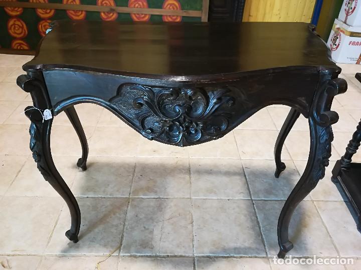 Antig&uuml;edades: CONSOLA ISABELINA DE MADERA EBANIZADA - Foto 1