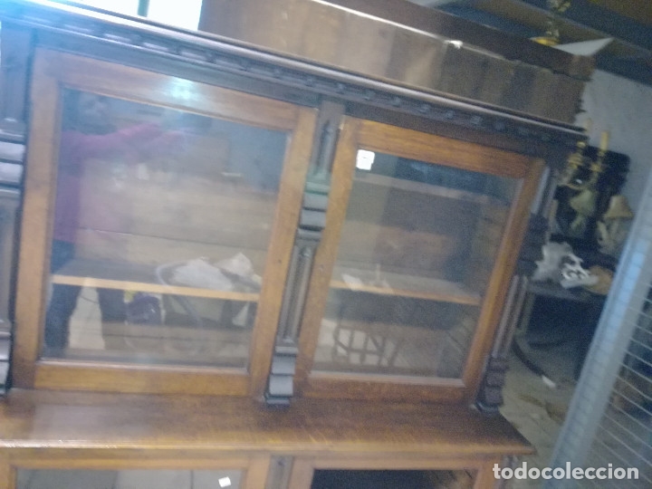Antig&uuml;edades: LIBRERO DE ROBLE EN ESTILO GOTICO TALLADO - Foto 10