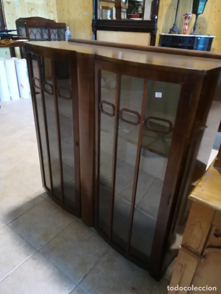 Antig&uuml;edades: VITRINA ESTILO Y EOCA ART-DECO, DOS PUERTAS ABOMBADAS - Foto 2