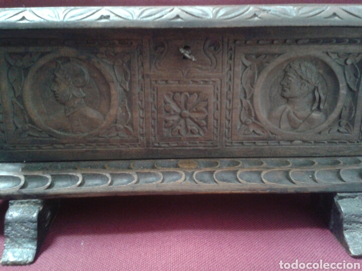 Antig&uuml;edades: ANTIGUO COFRE EN MADERA TALLADA - Foto 6