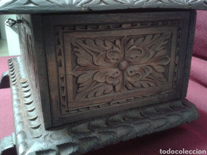 Antig&uuml;edades: ANTIGUO COFRE EN MADERA TALLADA - Foto 13