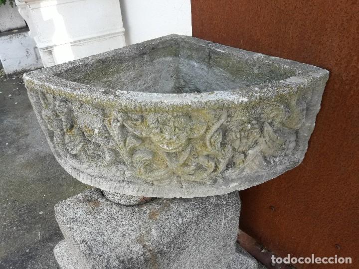 Antig&uuml;edades: Maletero neo romanico - Foto 1