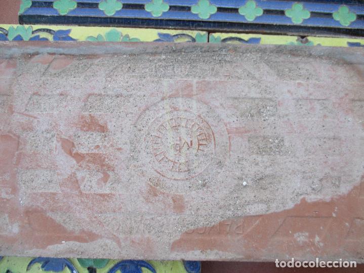 Antig&uuml;edades: Azulejos cenefas Ramos rejano - Foto 3
