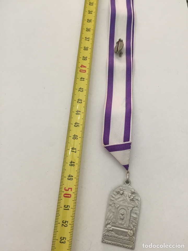 Antig&uuml;edades: Medalla con cinta Uni&oacute;n eucar&iacute;stica reparadora - Foto 5