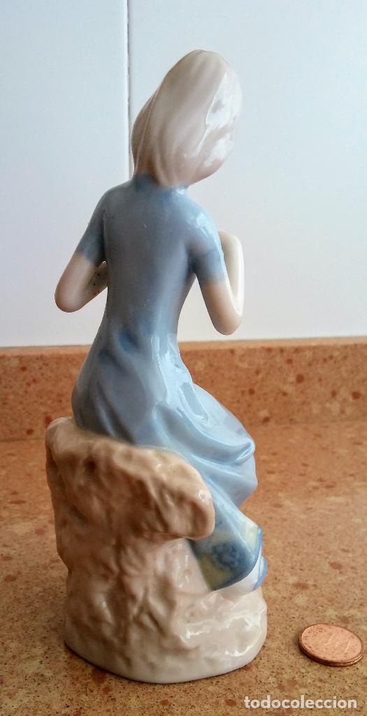 Antig&uuml;edades: FIGURA PORCELANA DE MARCA - Foto 2