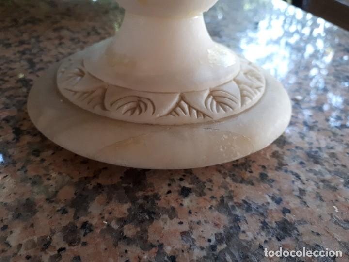 Antig&uuml;edades: antiguo centro de mesa  de marmol. - Foto 5