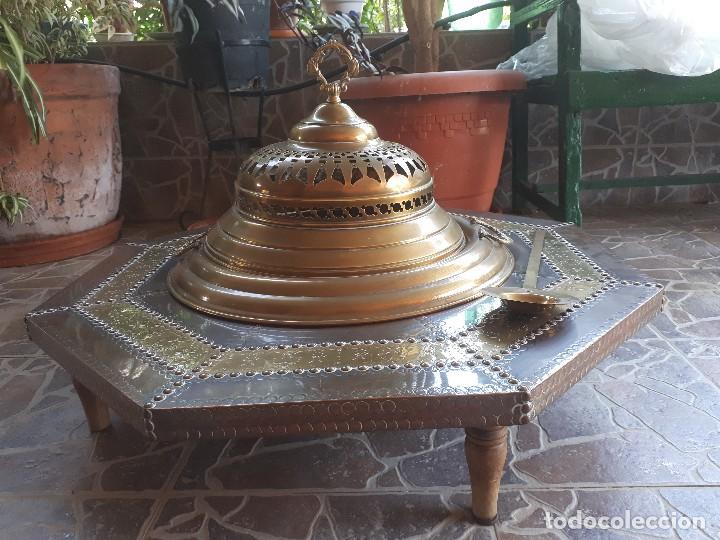 Antig&uuml;edades: antiguo brasero de laton - Foto 1