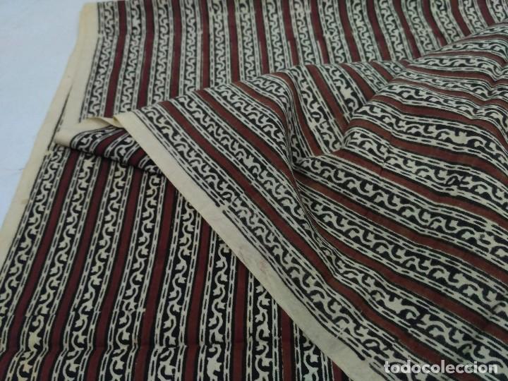 Antig&uuml;edades: Tejido de algod&oacute;n estampado con plancha de madera - Foto 4