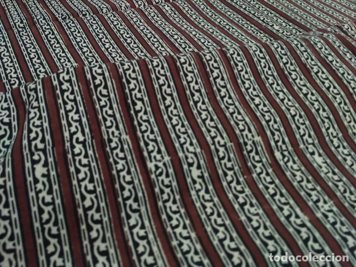 Antig&uuml;edades: Tejido de algod&oacute;n estampado con plancha de madera - Foto 5