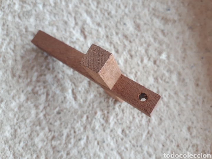 Antig&uuml;edades: Cruz madera 5.5 x 8.5 cm. - Foto 2