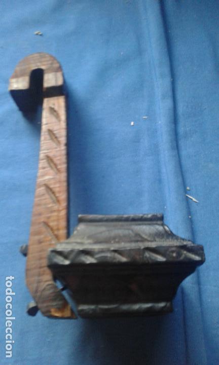 Antig&uuml;edades: PORTA-VELA RUSTICO REALIZADO EN MADERA - Foto 2