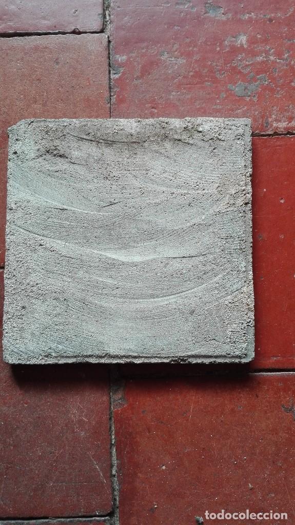 Antig&uuml;edades: Azulejo hidr&aacute;ulico. - Foto 2