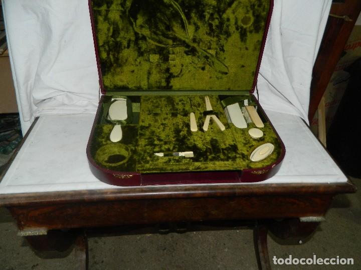Antig&uuml;edades: ESTUCHE ANTIGUO DE TOCADOR - Foto 1