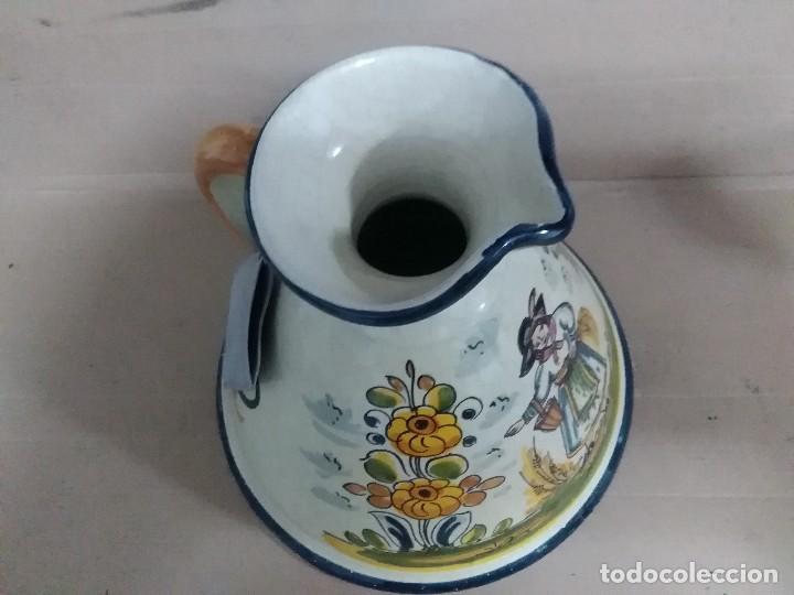 Antig&uuml;edades: Jarra de talavera 23 x23 ctms - Foto 8