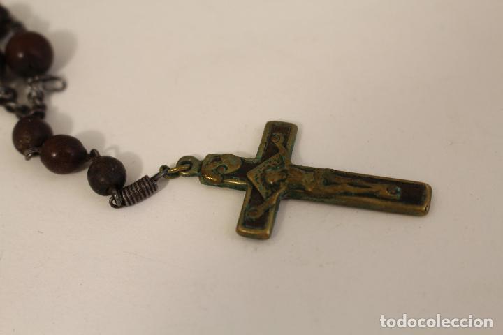 Antig&uuml;edades: rosario con cuentas de plastico - Foto 5