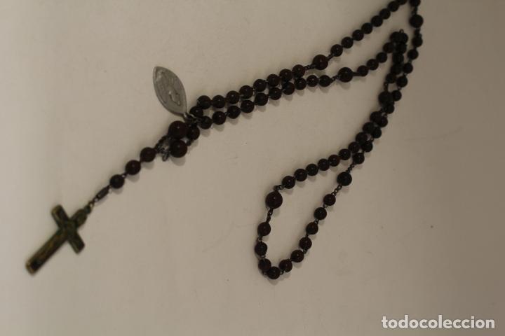 Antig&uuml;edades: rosario con cuentas de plastico - Foto 7