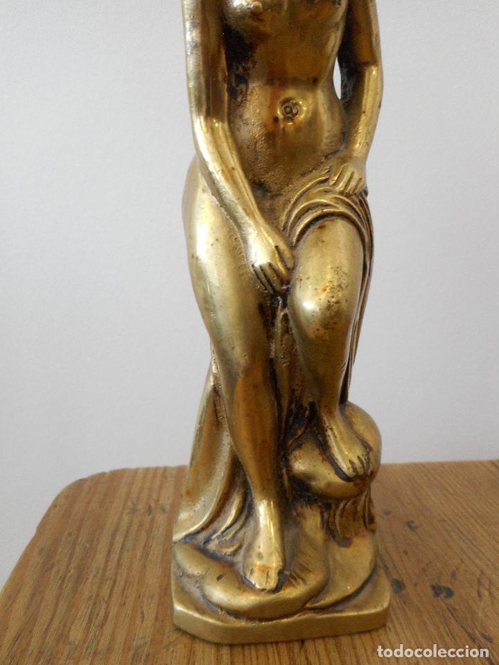Antig&uuml;edades: Figura de mujer en bronce - Foto 3