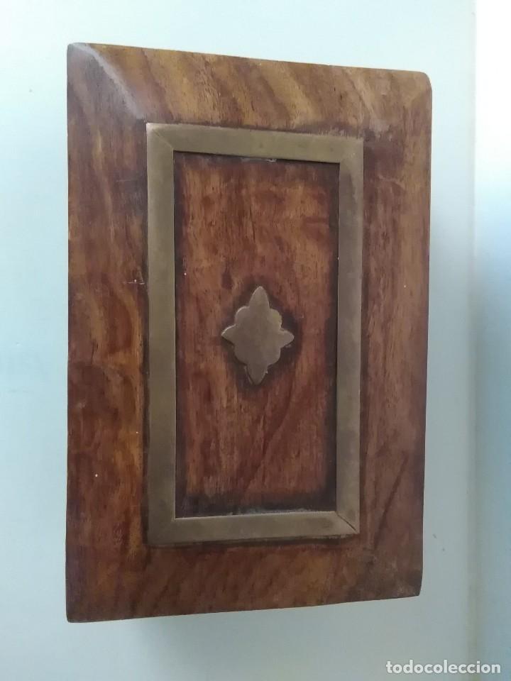 Antig&uuml;edades: Caja de madera y bronce 20x12x5 ctms apro - Foto 1