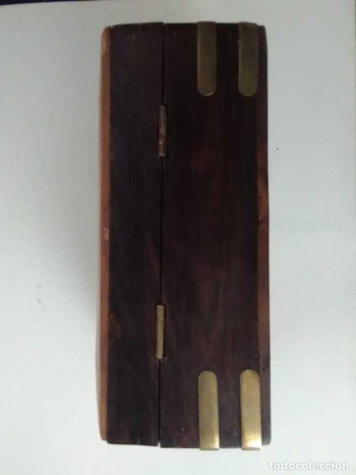 Antig&uuml;edades: Caja de madera y bronce 20x12x5 ctms apro - Foto 5