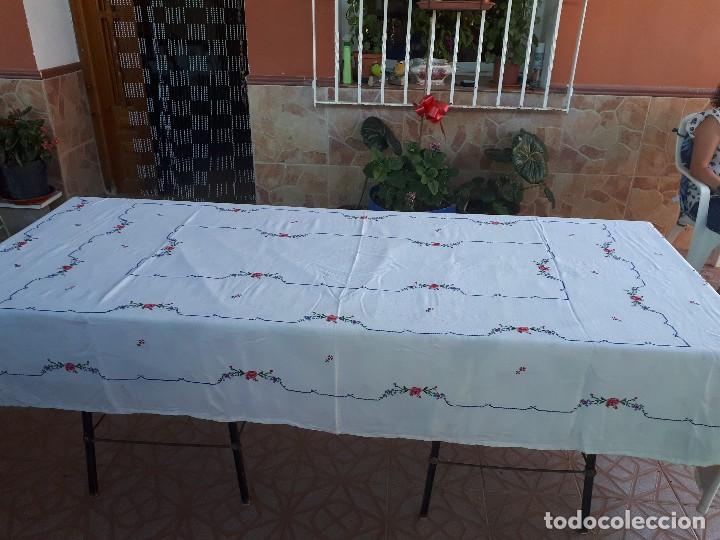 Antig&uuml;edades: antigua manteleria - Foto 1