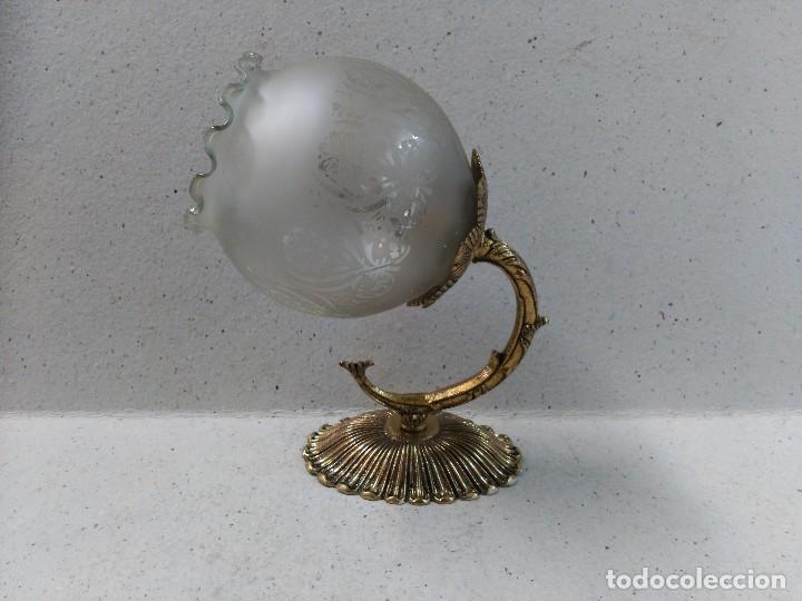 Antig&uuml;edades: APLIQUE DE PARED EN BRONCE Y CRISTAL, 1 LUZ - Foto 4