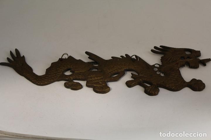 Antig&uuml;edades: dragon de bronce para colgar - Foto 3