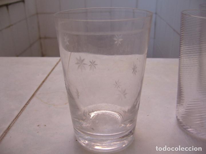 Antig&uuml;edades: 3 VASOS TALLADOS - Foto 2