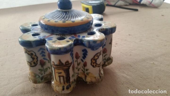 Antig&uuml;edades: TINTERO EN CERAMICA DE MANISES - Foto 2