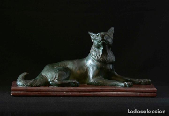 Antig&uuml;edades: ESCULTURA DE PERRO ART-DEC&Oacute; - Foto 1