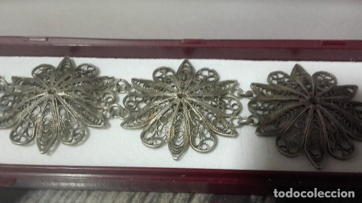Antig&uuml;edades: Pulsera repujada de plata - Foto 2