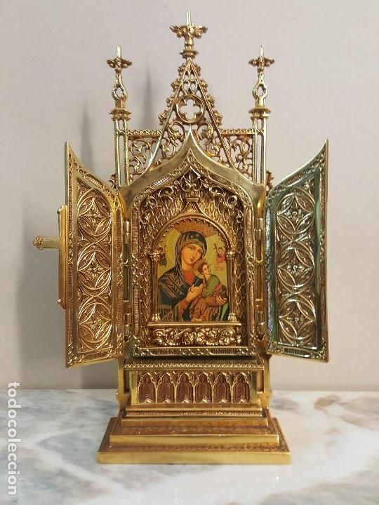 Antig&uuml;edades: Capilla de bronce con puertas e imagen religiosa - Foto 6