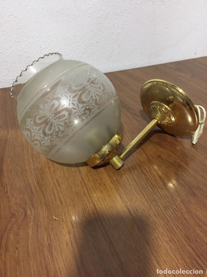 Antig&uuml;edades: APLIQUE DORADO CON TULIPA - Foto 4