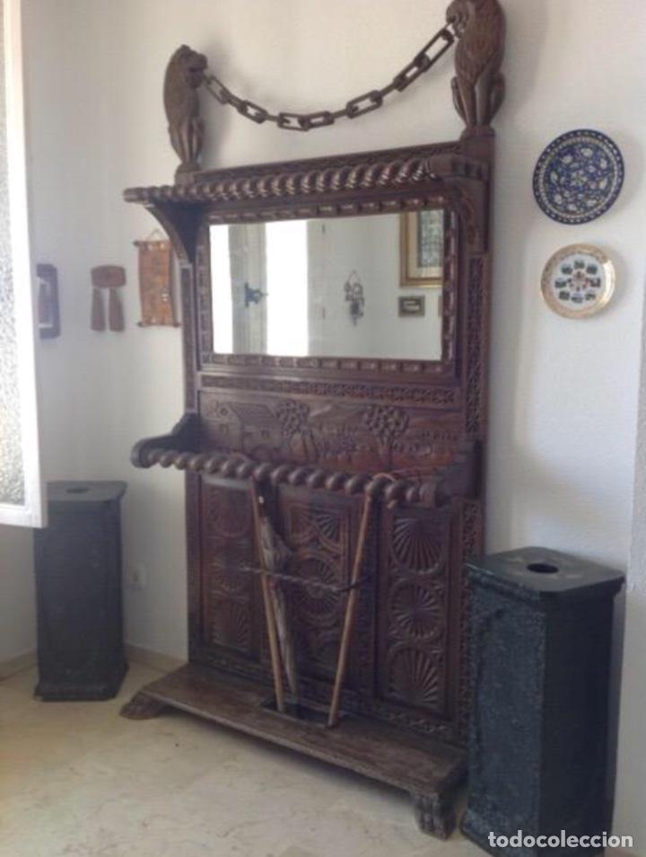 Antig&uuml;edades: Espejo parag&uuml;ero de entrada - Foto 1